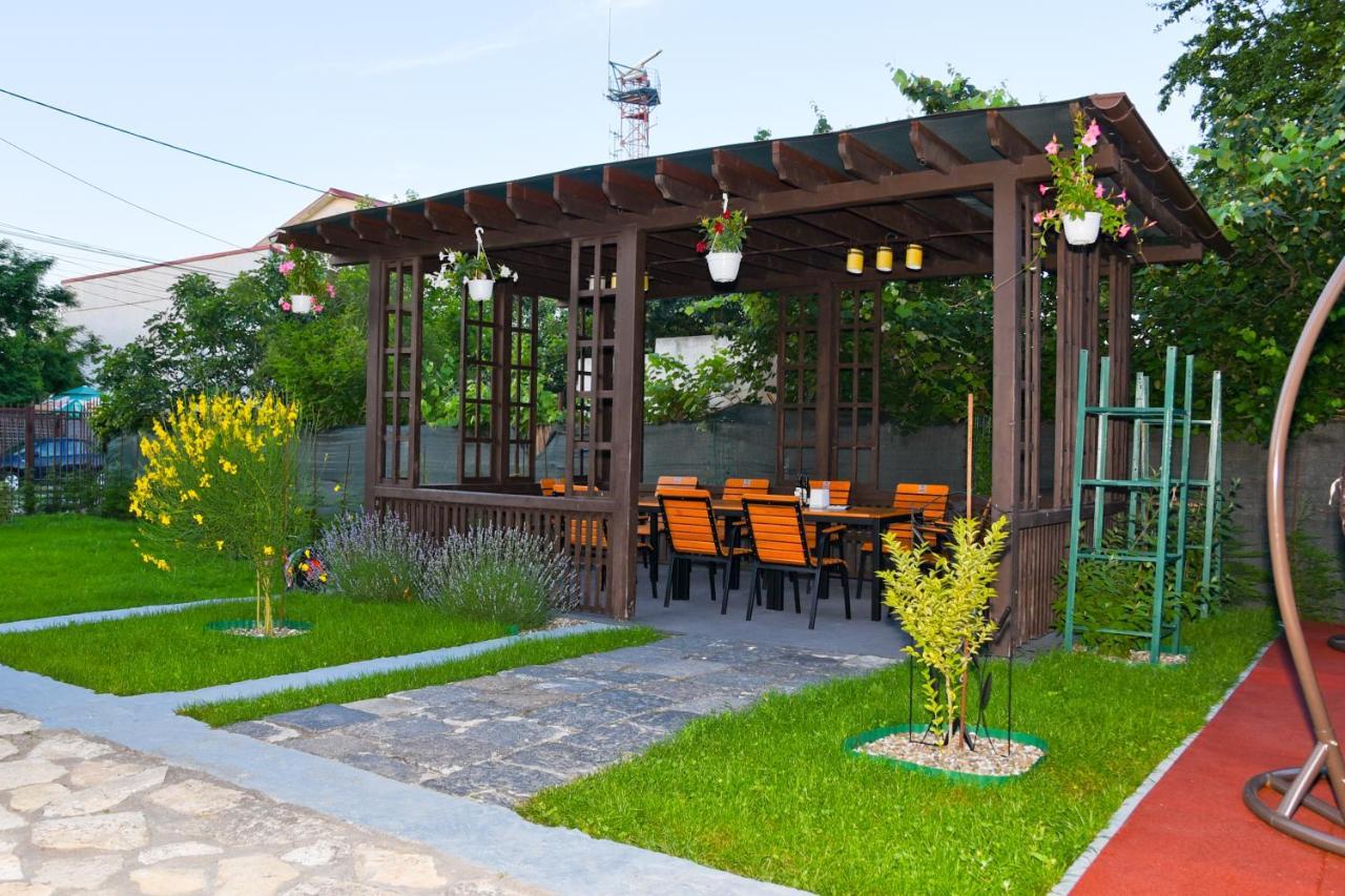 Delta Est Hotel & Restaurant Сулина Екстериор снимка