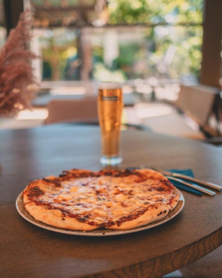Delta Est Hotel & Restaurant Сулина Екстериор снимка